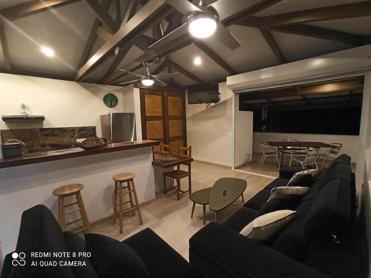 La Maison Du Voyage Tevaitoa Экстерьер фото