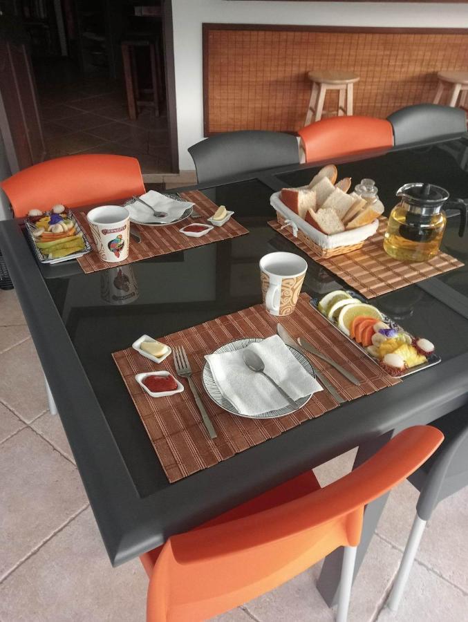 La Maison Du Voyage Tevaitoa Экстерьер фото